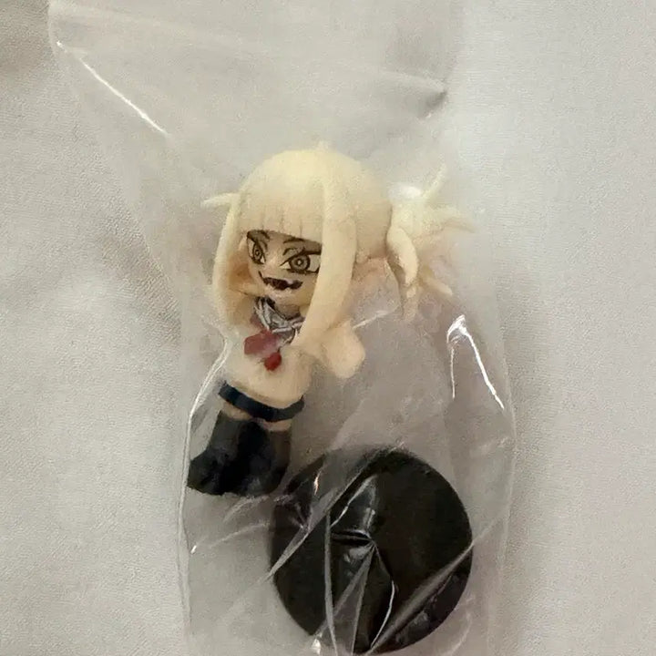 [BUNJANG] My Hero Academia Toga Himiko Figure / 나의 히어로 아카데미 토가 히미코 초코에그