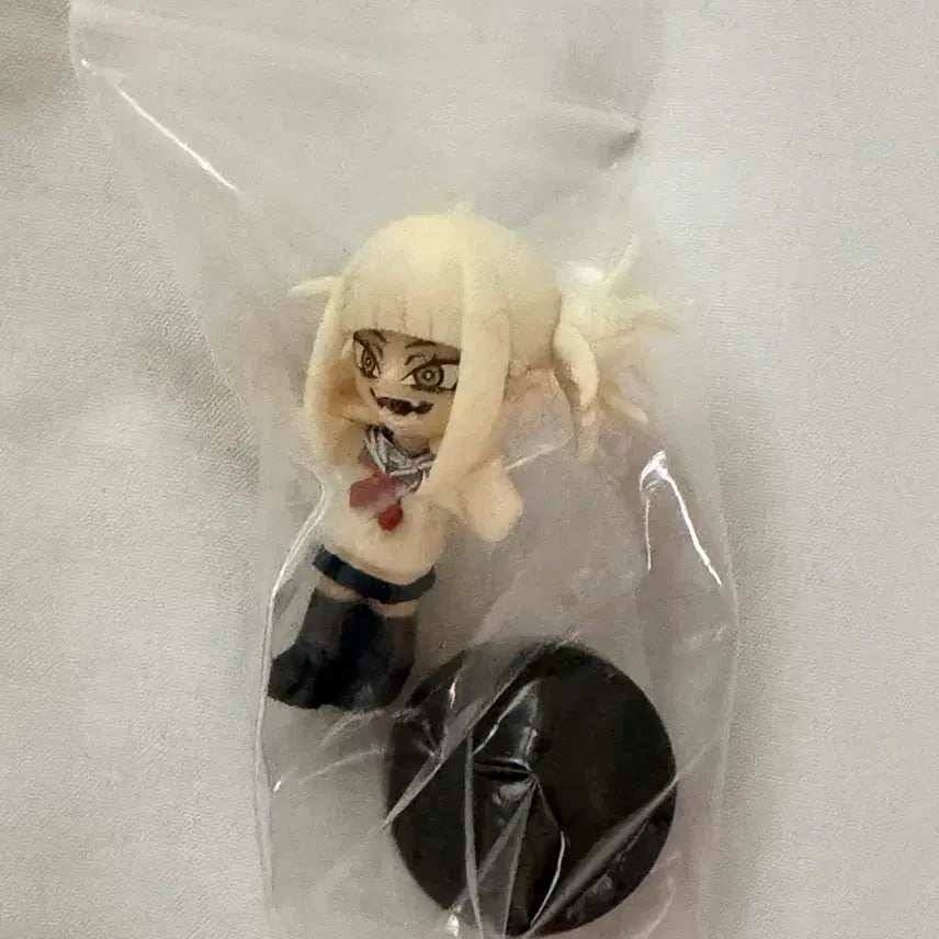 [BUNJANG] My Hero Academia Toga Himiko Figure / 나의 히어로 아카데미 토가 히미코 초코에그