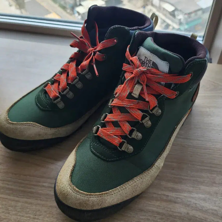 [SOLD OUT] 노스페이스 등산화 그린 오렌지 275