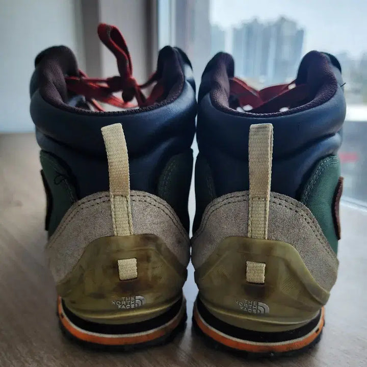 [SOLD OUT] 노스페이스 등산화 그린 오렌지 275