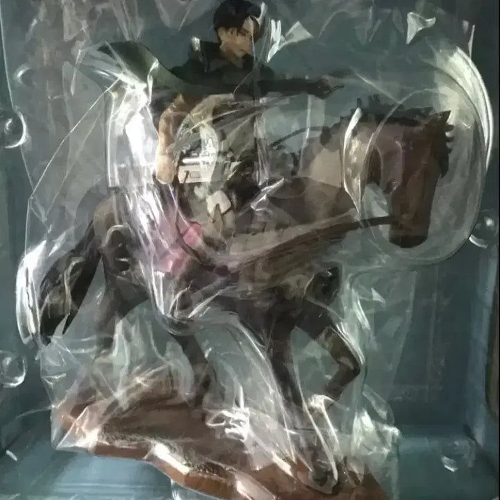 [BUNJANG] Attack on Titan Levi Figure / 진격의 거인 고전 쿠지 b상 리바이 기마 피규어 제일복권 룩업가챠누이넨도