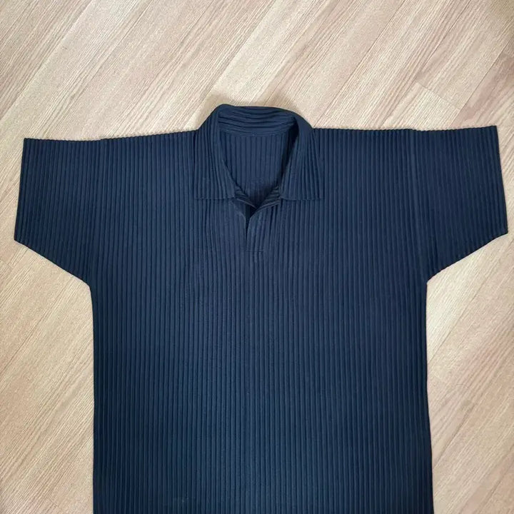 [SOLD OUT] 옴므플리세 베이직카라티 블랙 4사이즈 팝니다