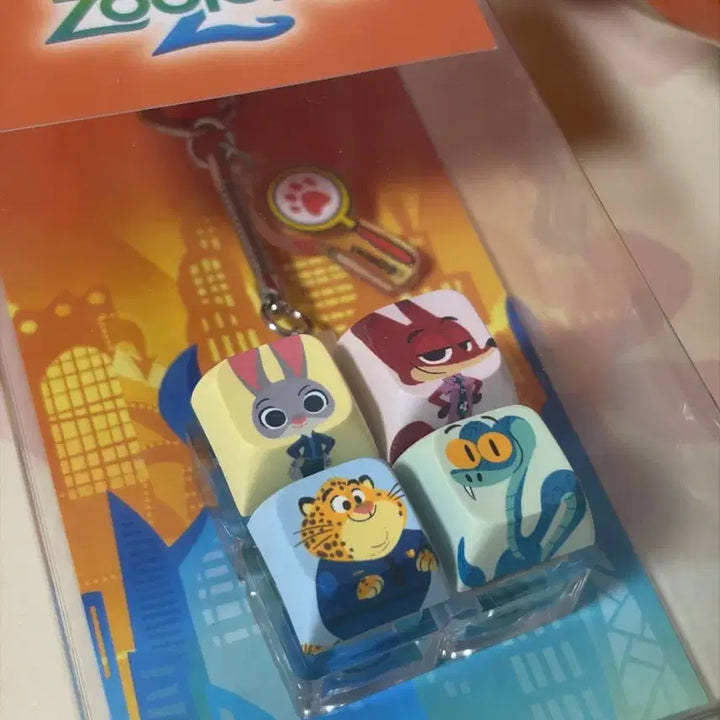 [BUNJANG] Zootopia Nick Wilde Doll &amp; Keyring Set / 주토피아 닉 와일드 인형 + 키링 세트 새상품