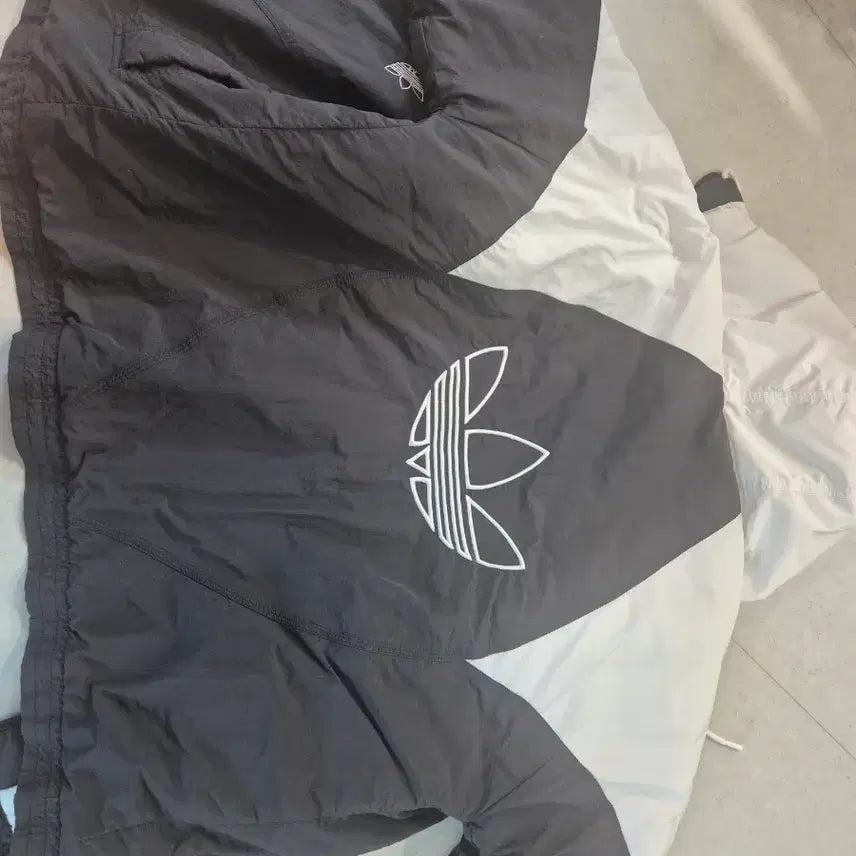 [BUNJANG] Adidas Padded Jacket XL / 아디다스 패딩 자켓 xl