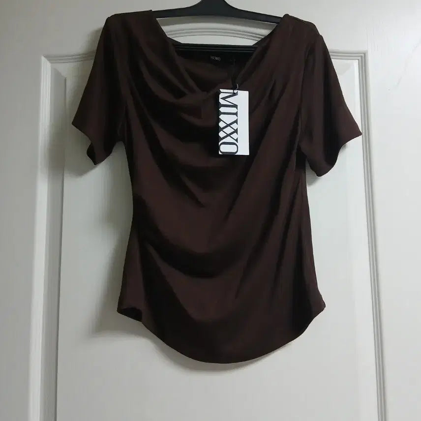 [BUNJANG] Mixxo Short Sleeve T-Shirt / 미쏘 반팔티셔츠 (새상품)