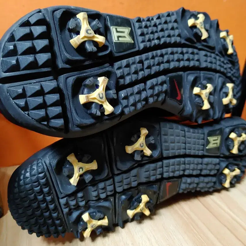 [SOLD OUT] 나이키 타이거우즈 TW14골프화(US8.5사이즈265)