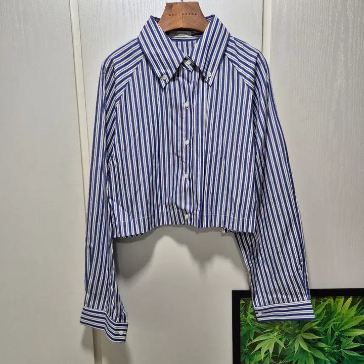 [BUNJANG] Crop Stripe Shirt / (세일)(새상품) 크롭 스트라이프 셔츠