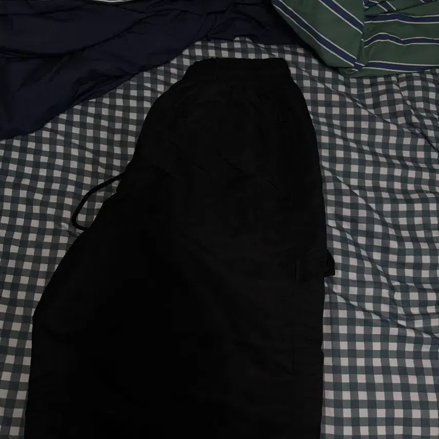 [BUNJANG] MJD Re-Nylon Wide Carpenter Bermuda Shorts Black / mjd 리나일론 와이드 카펜터 버뮤다 팬츠 블랙