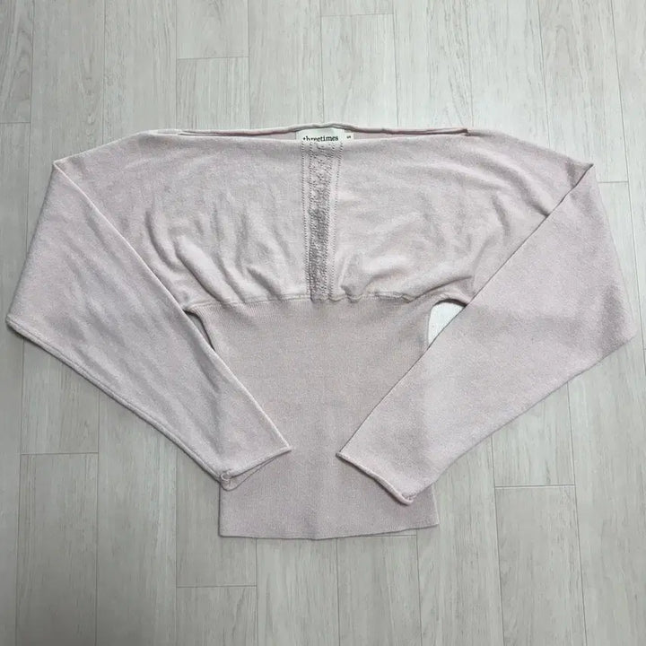 [SOLD OUT] 쓰리타임즈 듀이 오프 탑 핑크 S Dewy off top