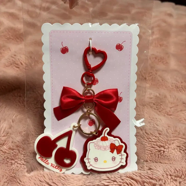 [BUNJANG] Sanrio Hello Kitty Shobido Whipping Cherry Acrylic Key Holder / (미개봉) 산리오 쇼비도 휘핑 체리 시리즈 헬로키티 아크릴 키홀더 키링