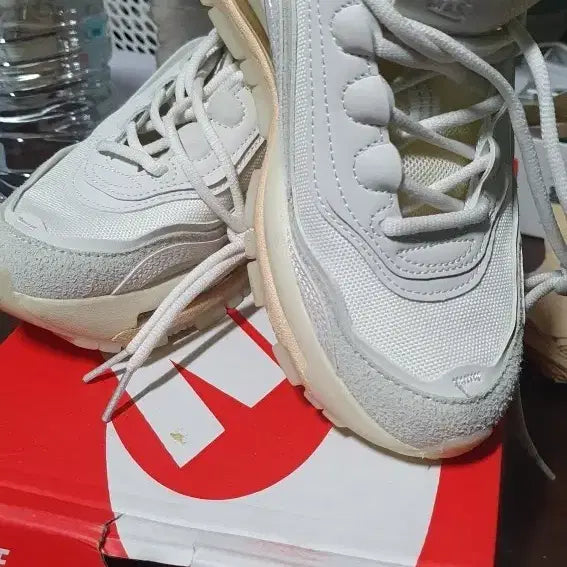 [SOLD OUT] 나이키 에어 맥스 97 푸추