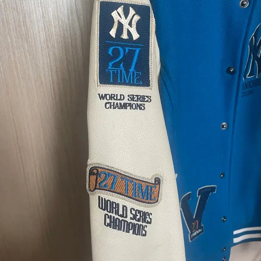 [BUNJANG] MLB New York Yankees Varsity Jacket / MLB 뉴욕 양키스 바시티 자켓