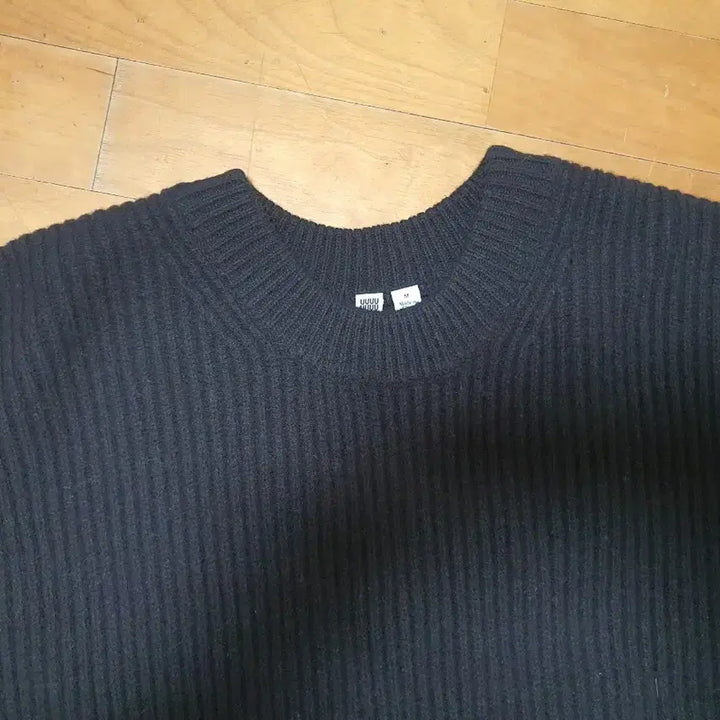 [BUNJANG] Uniqlo U Wool Crop Knit M / 유니클로 U 크롭 울 니트 M