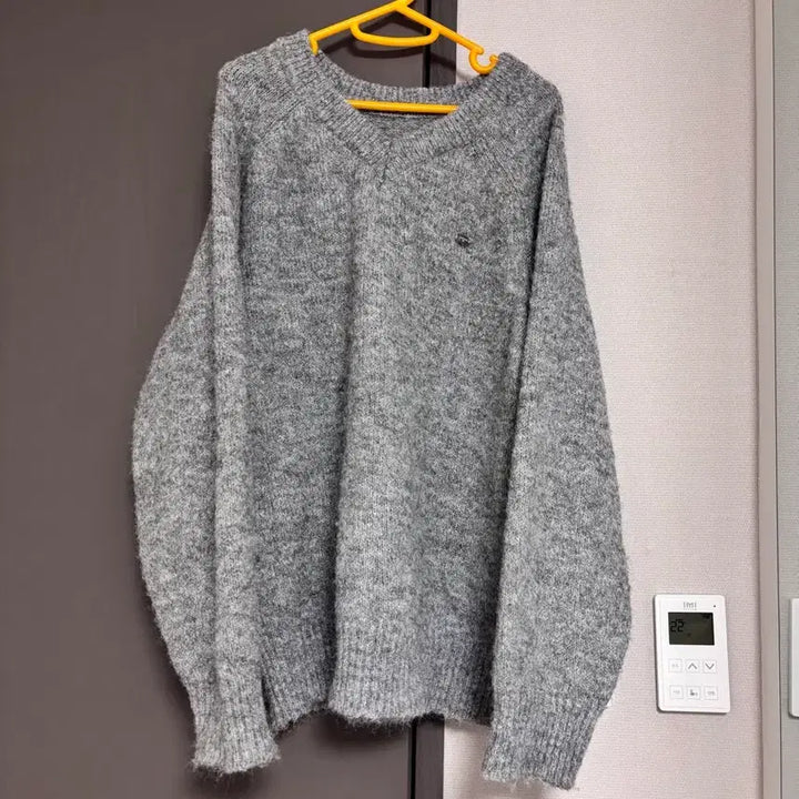 [BUNJANG] Oversized V-Neck Knit Sweater / 오버핏 브이넥 니트 (새상품급)