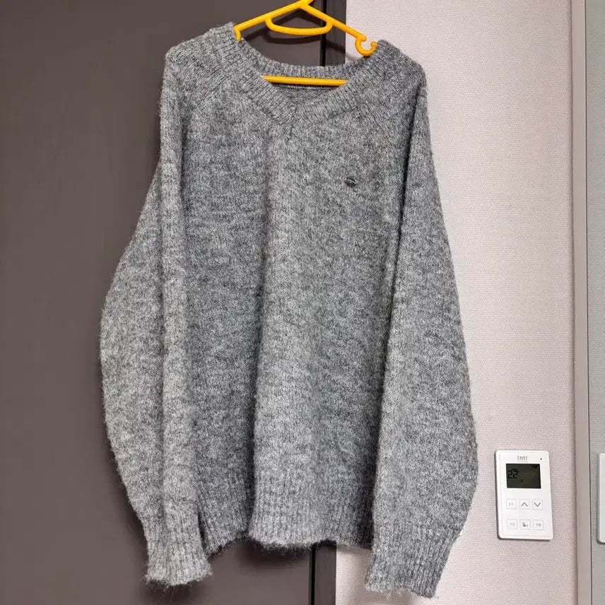 [BUNJANG] Oversized V-Neck Knit Sweater / 오버핏 브이넥 니트 (새상품급)