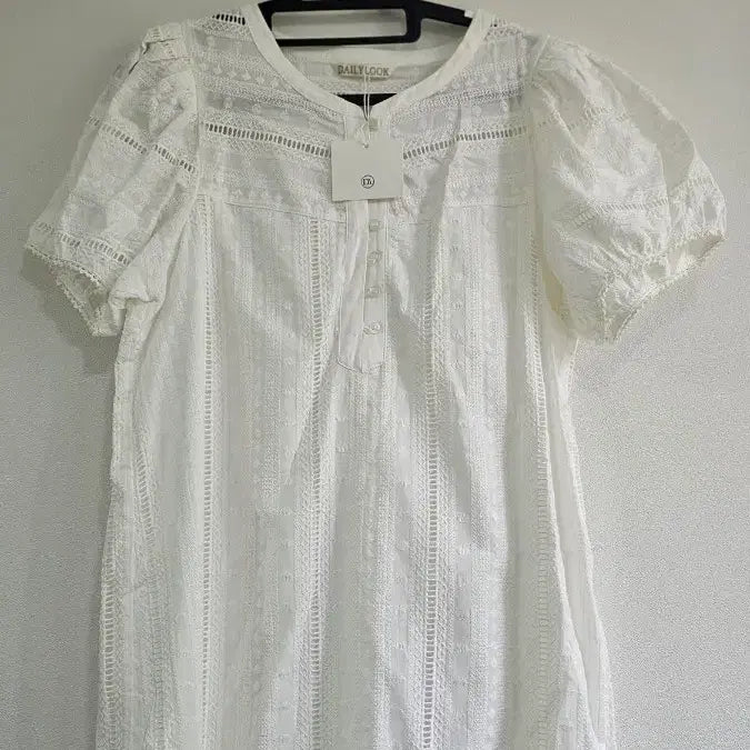 [SOLD OUT] (미사용) 데일리룩 / 마랑아일렛원피스 m
