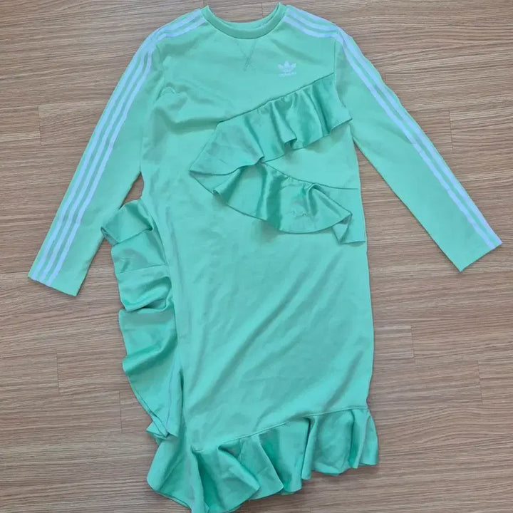 [BUNJANG] Adidas x J KOO Collaboration Green Dress - Size M / 아디다스 x J KOO 콜라보 그린드레스 M사이즈