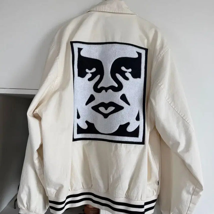 [BUNJANG] OBEY Varsity Jacket White (M) / 오베이 바시티 자켓 화이트 (M)