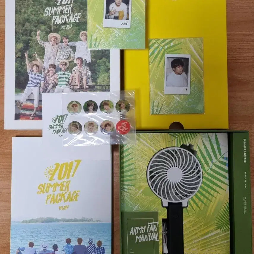 [BUNJANG] BTS 2017 Summer Package V &amp; J-Hope Photobook Bundle Set / 방탄소년단 2017 썸머패키지 풀박스