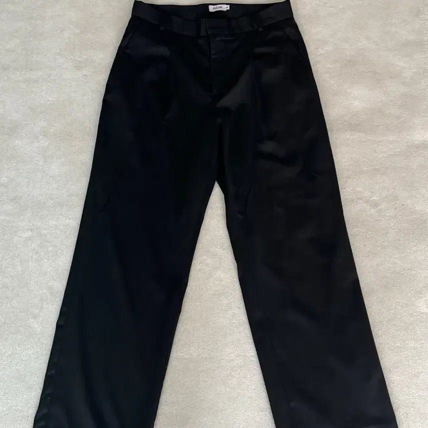 [BUNJANG] Yuler One-Tuck Slacks Black, M / [택포] 율러 원턱 슬랙스 블랙, M