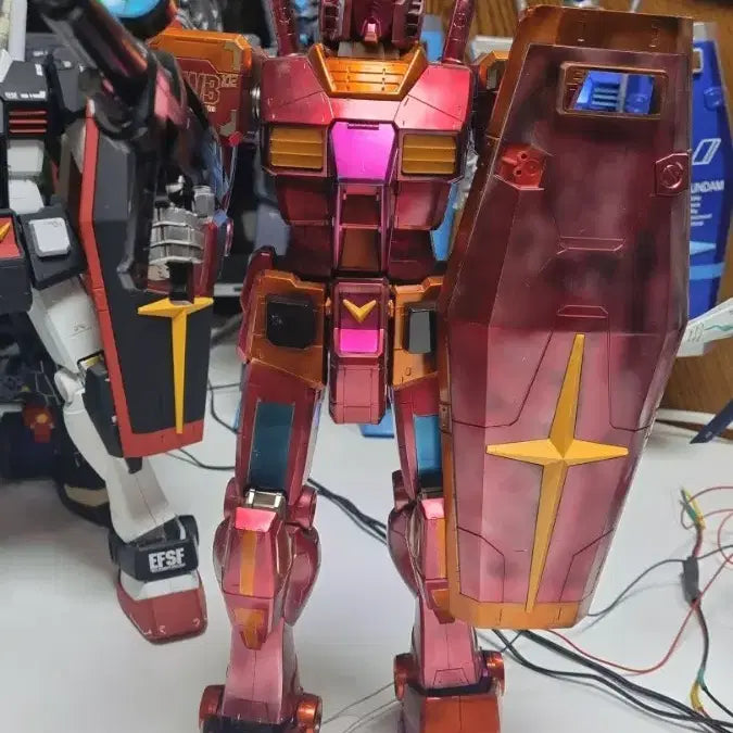 [BUNJANG] Gundam RX-78-2 Red Coating LED Painted Model / 건담 메가급 RX-78-2 레드코팅led도색
