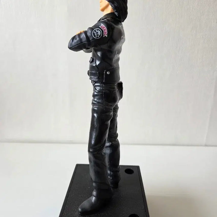 [BUNJANG] Crows Worst Kuno Ryushin Figure &amp; Notebook Bundle Set / 크로우즈 워스트 제일복권 A상 쿠노 류신 피규어 + G상 수첩 일괄