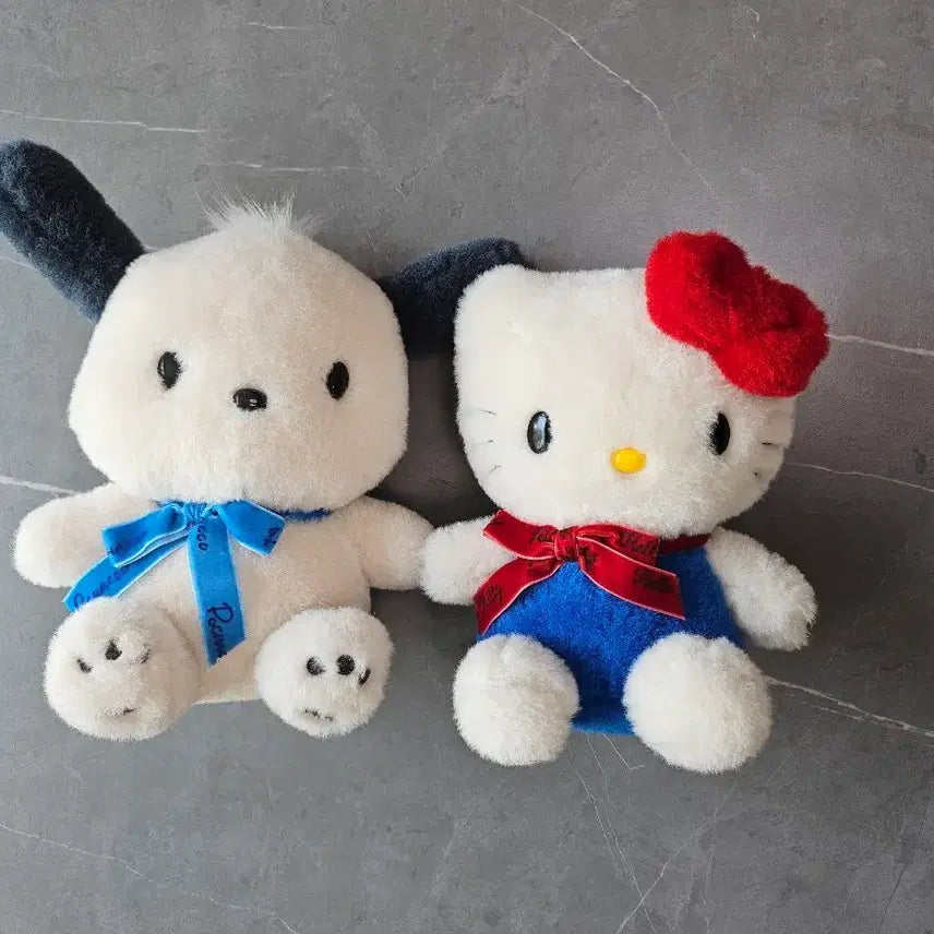 [BUNJANG] Newtro Kitty &amp; Pochacco Bundle Set / 뉴레트로 인형 일괄