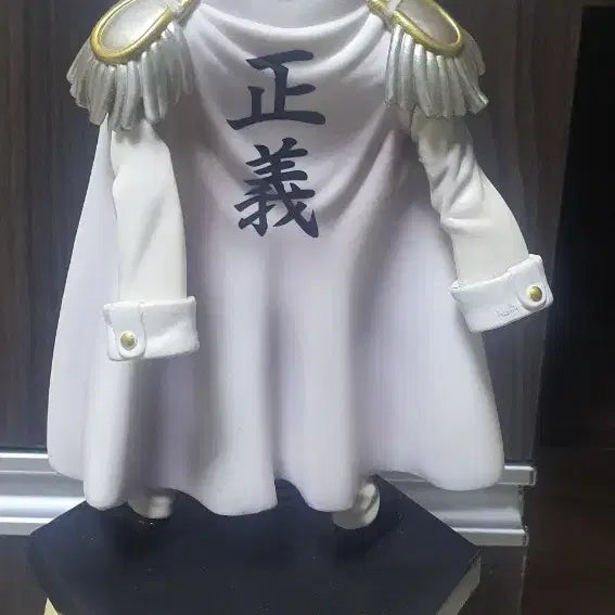 [SOLD OUT] 원피스 해군 3대장 피규어