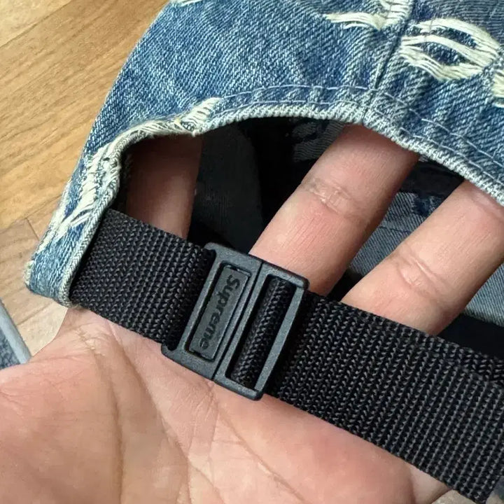 [BUNJANG] Supreme Frayed Logo Denim Camp Cap Blue / 슈프림 프레이드 로고 데님 캠프캡 블루