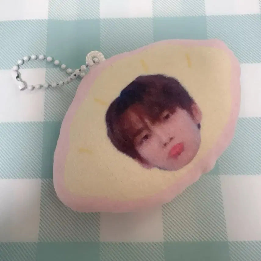 [SOLD OUT] 투어스 신유 만두 키링