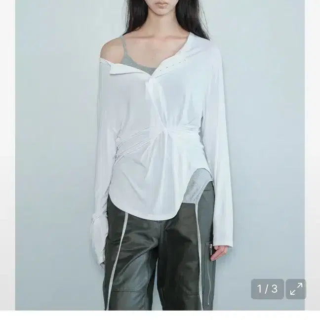 [BUNJANG] Seric Rayon Henley Neck Top T-Shirt / 세릭 레이온 헨리넥 탑 티셔츠 button henley neck