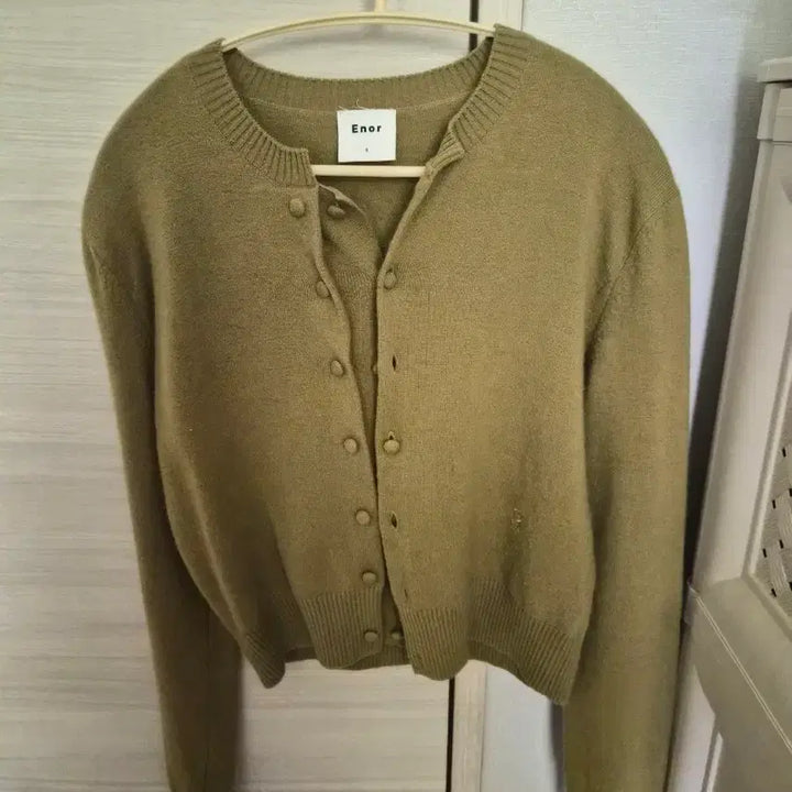 [BUNJANG] Enor Olive Green Cardigan (Size S) / Enor 여성 올리브 가디건 S 사이즈