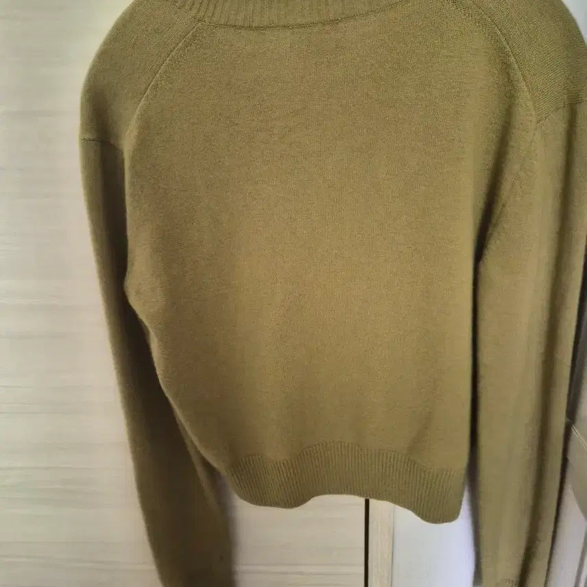 [BUNJANG] Enor Olive Green Cardigan (Size S) / Enor 여성 올리브 가디건 S 사이즈