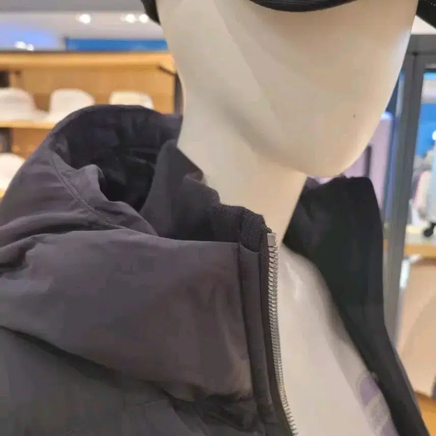 [BUNJANG] National Geographic Short Padded Jacket Black / 내셔널지오그래픽 숏패딩 블랙