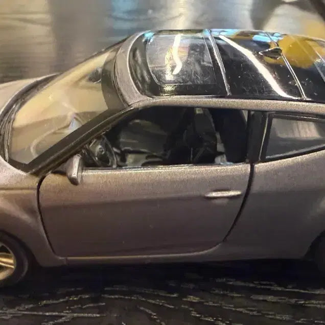 [BUNJANG] Hyundai Veloster 1:38 Scale Diecast Model Car / 1:38 벨로스터 미니카. 다이캐스트