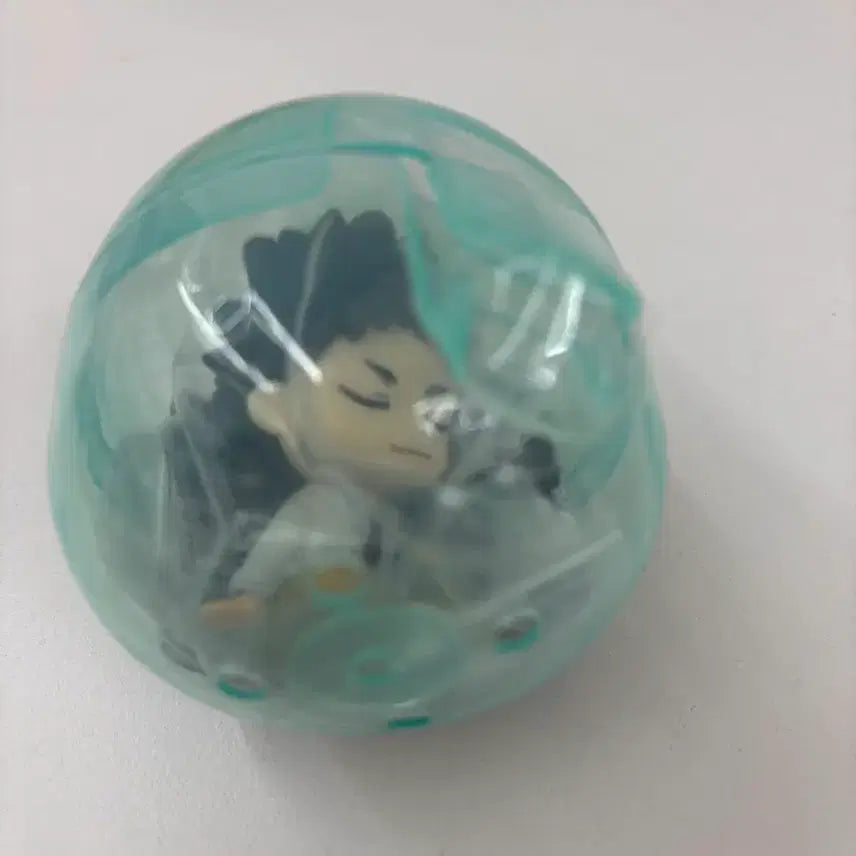 [BUNJANG] Haikyuu Iwaizumi School Uniform Shoulder-Bump Figure / 하이큐 이와이즈미 교복 어깨쿵 판매
