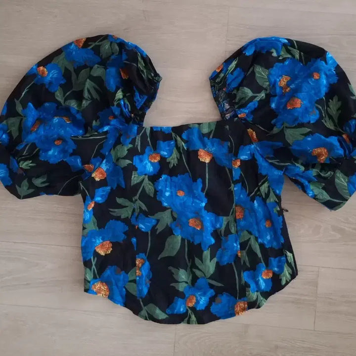 [BUNJANG] Flower Pattern Puff Sleeve Blouse / 플라워 패턴 퍼프 블라우스