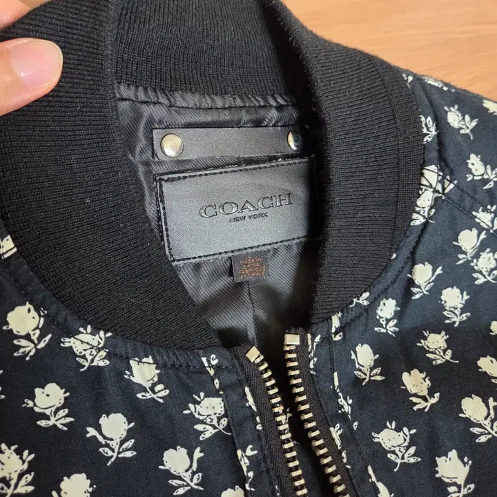 [BUNJANG] COACH Floral Pattern Blouson Jacket / 코치 (COACH) 플라워 무늬 블루종 재킷