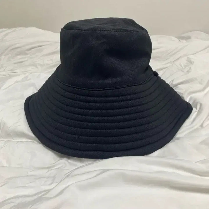 [SOLD OUT] 탈부착 끈 양면 버킷햇