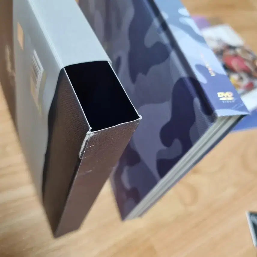 [BUNJANG] BTS Bangtan Boys NOW3 Photobook Bundle (with Love Yourself Hologram Photocard &amp; Spring Day Namjoon T-Money Card) / 방탄소년단 화보집 나우3(+럽셀 홀로그램포카+봄날 남준 티머니카드)