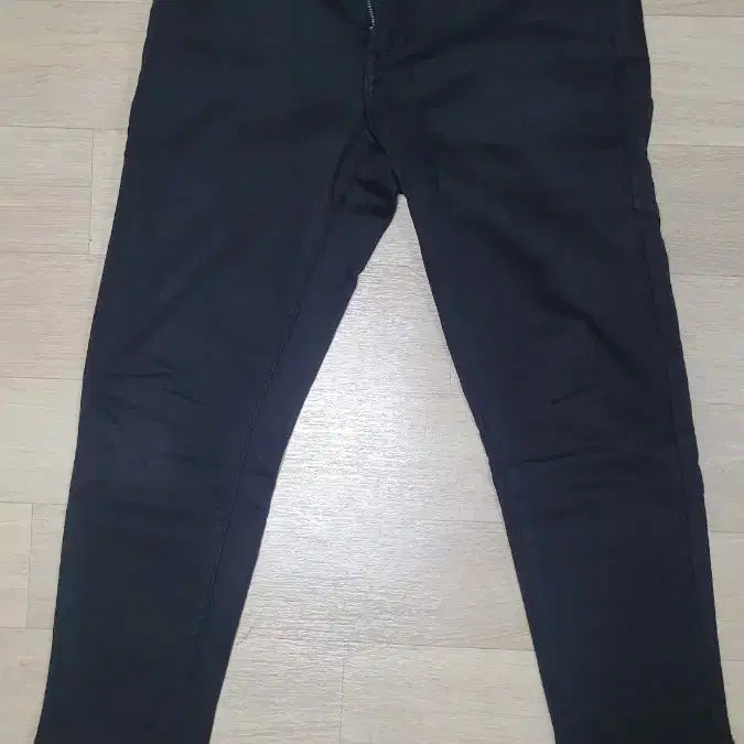 [SOLD OUT] 유니클로 검정색 남성 면바지
