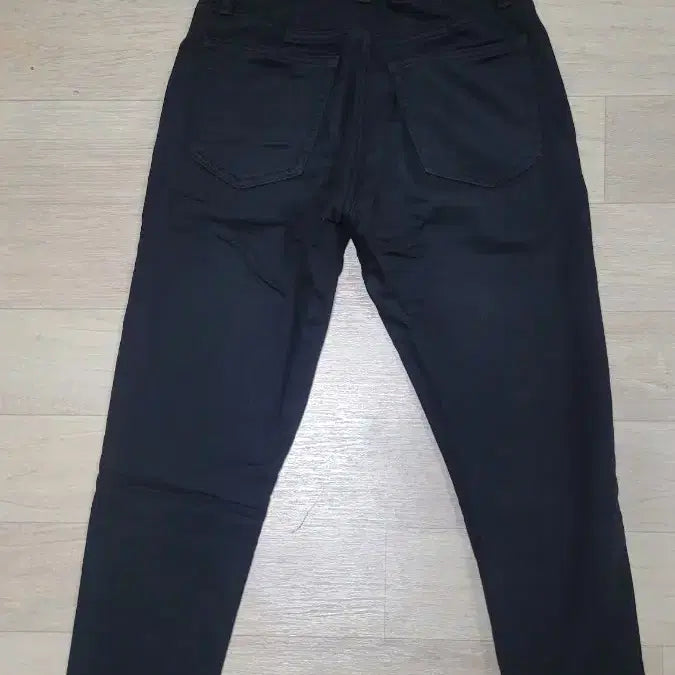 [SOLD OUT] 유니클로 검정색 남성 면바지