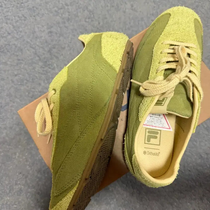 [BUNJANG] Fila Ritmo Sleek LX Matcha Sneakers / 휠라 리트모 슬릭LX 말차 245사이즈 판매합니다.