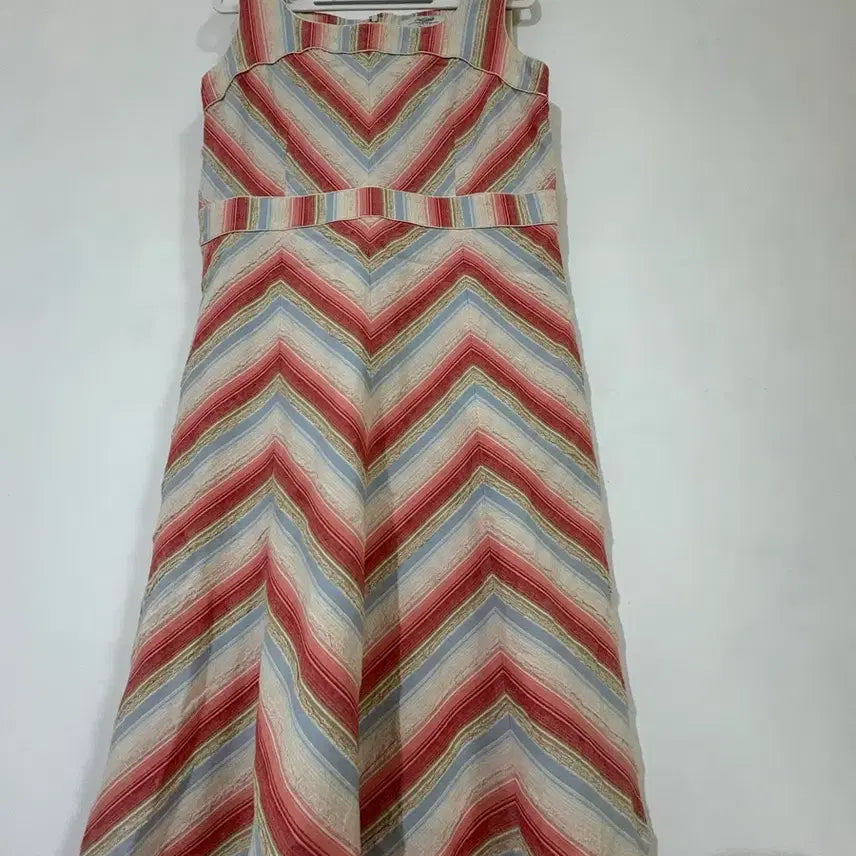 [BUNJANG] Crocodile Stripe Pattern Midi Dress / 스트라이프 패턴 원피스. 크로커다일원피스