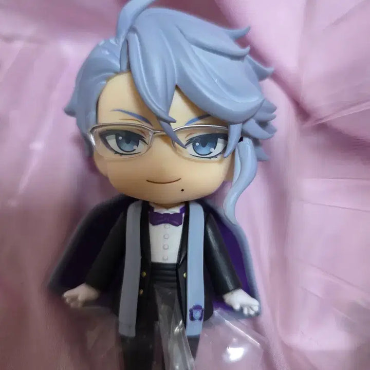 [BUNJANG] Twisted Wonderland Azul Nendoroid Figure / [앞머리파손 및 도색벗겨짐] 트위스테 아즐 넨도로이드