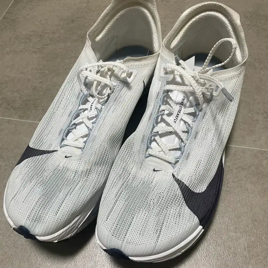[BUNJANG] Nike Streakfly 2 Running Shoes / 나이키 스트릭플라이2 260
