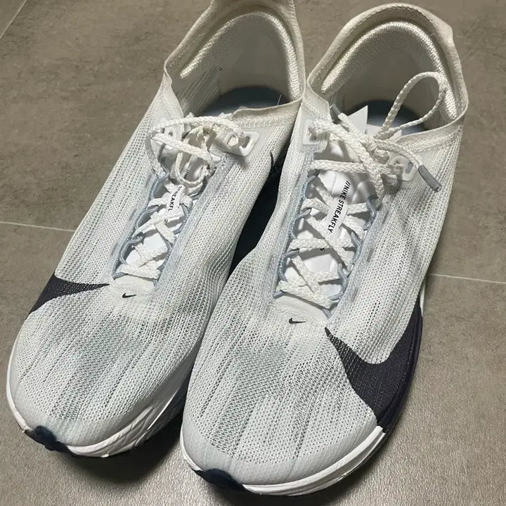 [BUNJANG] Nike Streakfly 2 Running Shoes / 나이키 스트릭플라이2 260