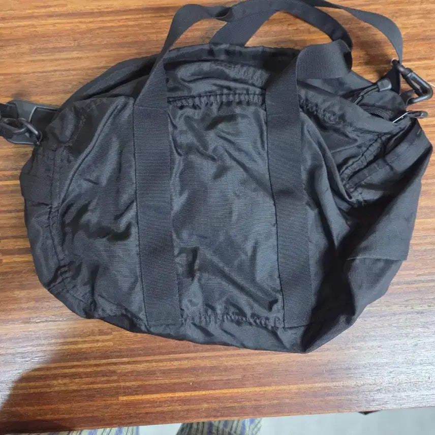 [BUNJANG] The North Face Vintage Nylon Crossbody Bag 19L / 노스페이스 빈티지 나일론 크로스백 19L