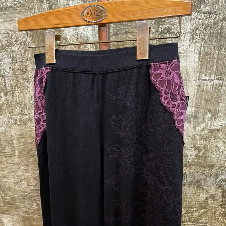 [BUNJANG] ozz on Honest Lace Shirring Pants Leggings / ozz on 오즈 오네스트 레이스 스패츠 셔링 팬츠 레깅스