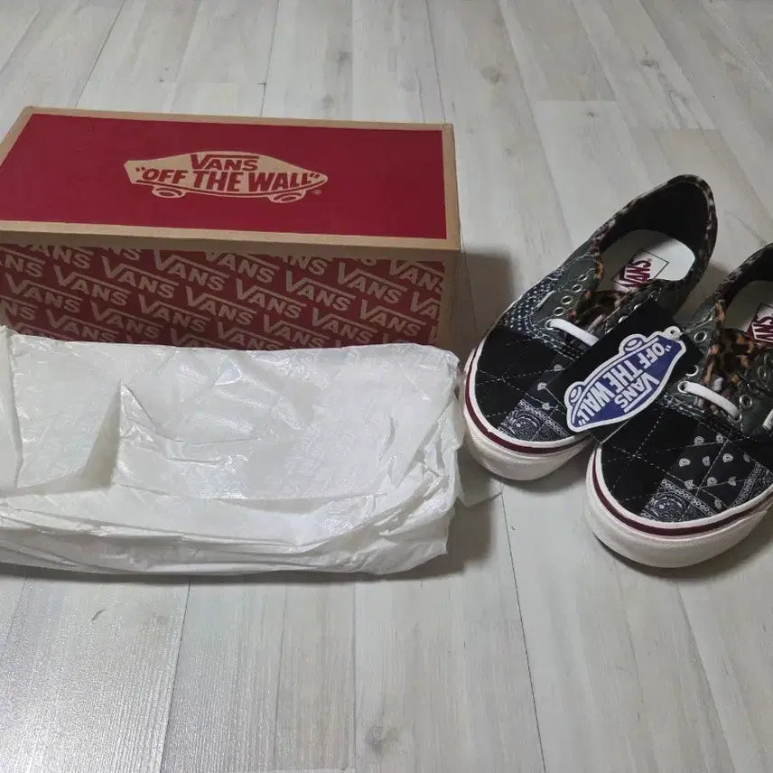 [BUNJANG] Vans Authentic 44 DX Patchwork Quilted Sneakers / 반스 어센틱 44 DX 패치워크 애너하임 팩토리 퀼티드 믹스 270